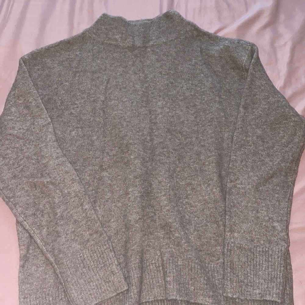 Uniqlo beige/brown mock turtle neck